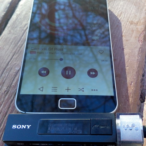 Post Thumbnail of Обзор Sony Walkman NWZ-M504: стерео ВТ-гарнитура и mp3 плеер 2-в-1